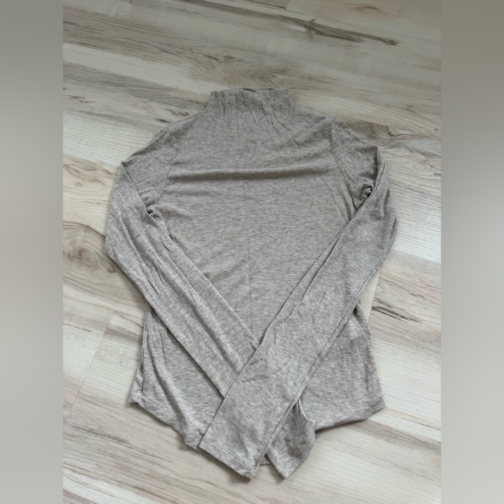 American Eagle Outfitters Taupe Ribbed Mock Neck Long Sleeve Top